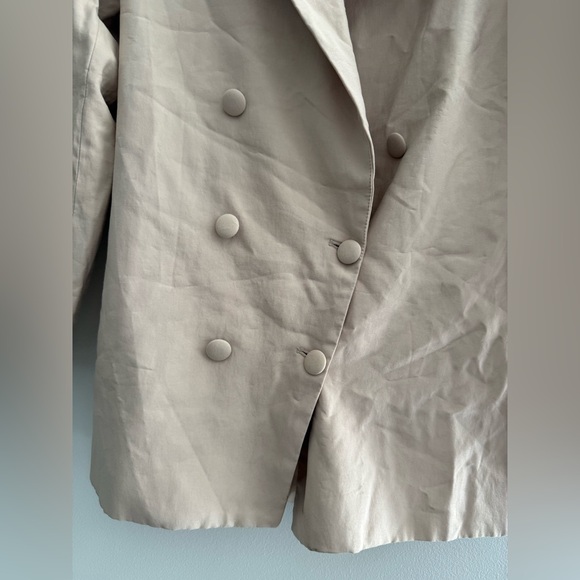 Nasty Gal Inc Long Sleeve Beige Nude Tan Button Up Blazer Size 2 - Picture 4 of 8